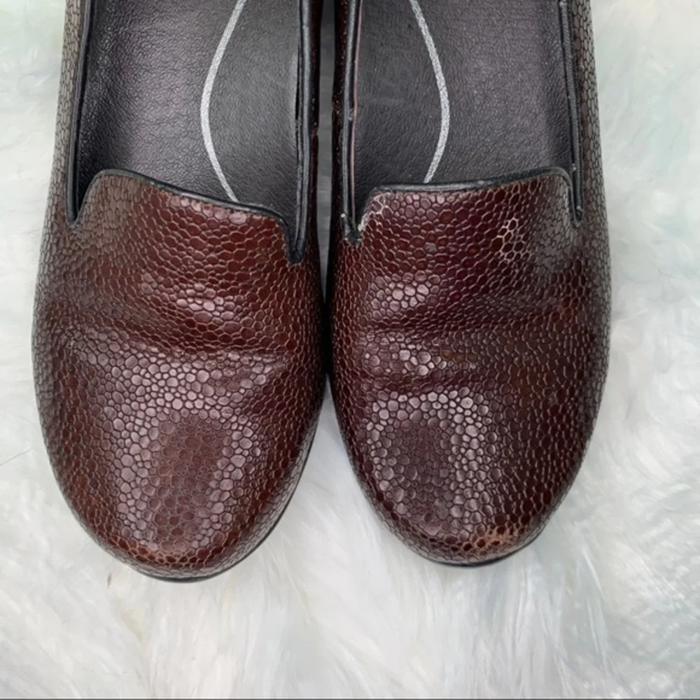 Dansko‎ Brown Cobblestone Olivia Leather Loafer
